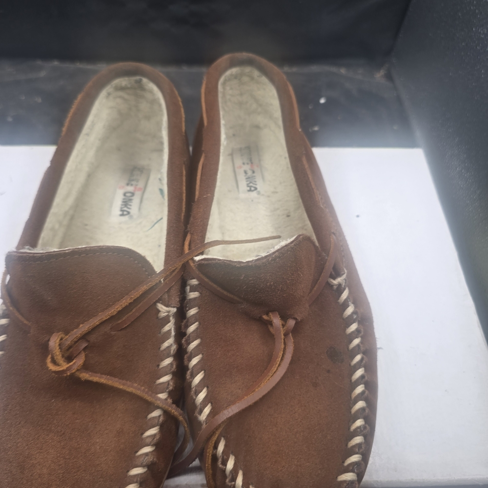 Minnetonka‎ Brown Leather Moccasins